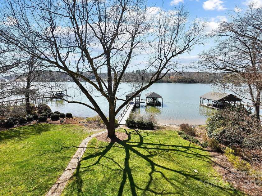 6403 Amos Smith Road, Charlotte, NC 28214.  MLS# CAR4233233, YatesRealty ID 13507. The beautifully landscaped, level yard provides a serene backdrop for outdoor enjoyment