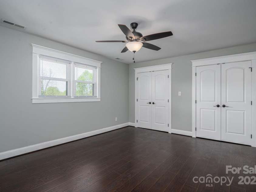 3755 11th Street, Hickory, NC 28601.  MLS# CAR4248818, YatesRealty ID 13508. 