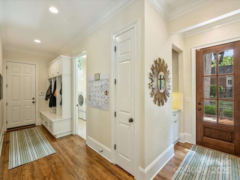 2129 Halford Place, Charlotte, NC 28211.  MLS# CAR4254721, YatesRealty ID 13509. Drop Zone