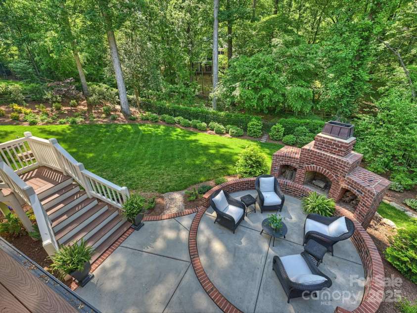 2129 Halford Place, Charlotte, NC 28211.  MLS# CAR4254721, YatesRealty ID 13509. Lower Terrace