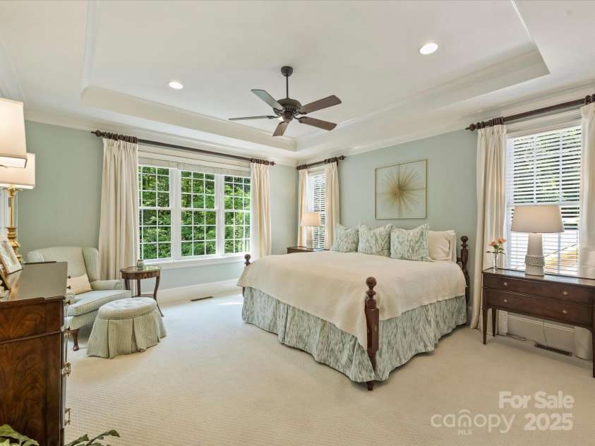2129 Halford Place, Charlotte, NC 28211.  MLS# CAR4254721, YatesRealty ID 13509. Primary Bedroom