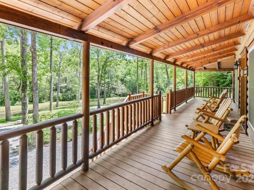28 Upper Ridge Road, Black Mountain, NC 28711.  MLS# CAR4274380, YatesRealty ID 1351. Welcome front porch at 26 Upper Ridge