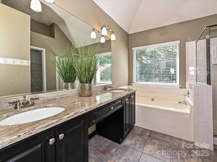 557 Portman Lane, Fort Mill, SC 29708.  MLS# CAR4239104, YatesRealty ID 13510. 