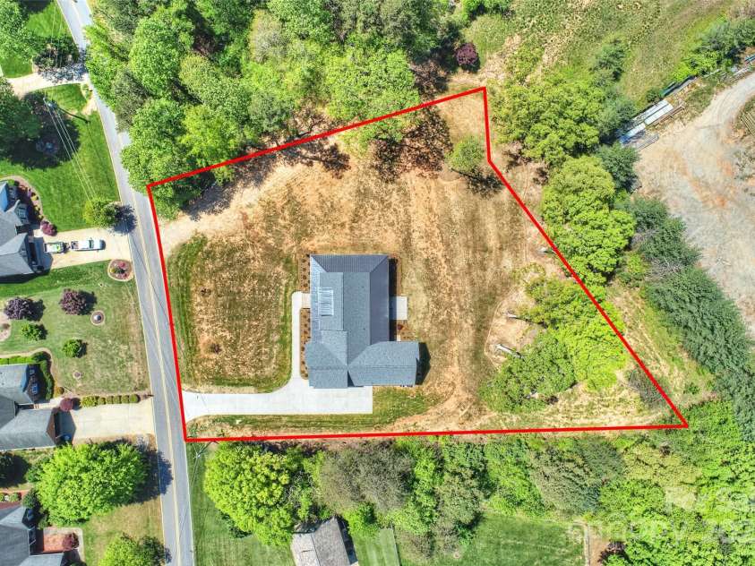 7768 Lynwood Lane, Sherrills Ford, NC 28673.  MLS# CAR4249156, YatesRealty ID 13511. 