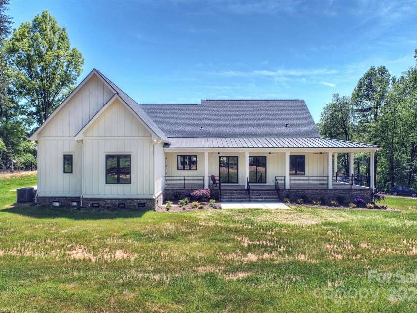 7768 Lynwood Lane, Sherrills Ford, NC 28673.  MLS# CAR4249156, YatesRealty ID 13511. 