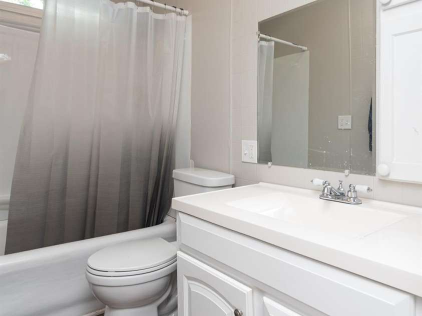 109 Hillcrest Drive, Bessemer City, NC 28016.  MLS# CAR4371879, YatesRealty ID 13513. 