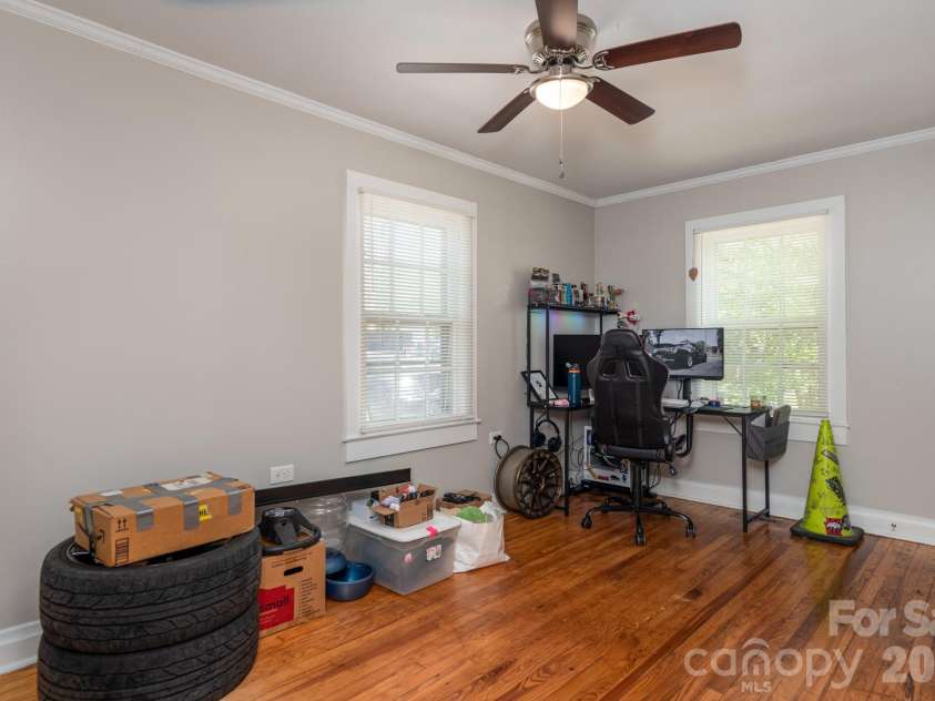109 Hillcrest Drive, Bessemer City, NC 28016.  MLS# CAR4371879, YatesRealty ID 13513. 