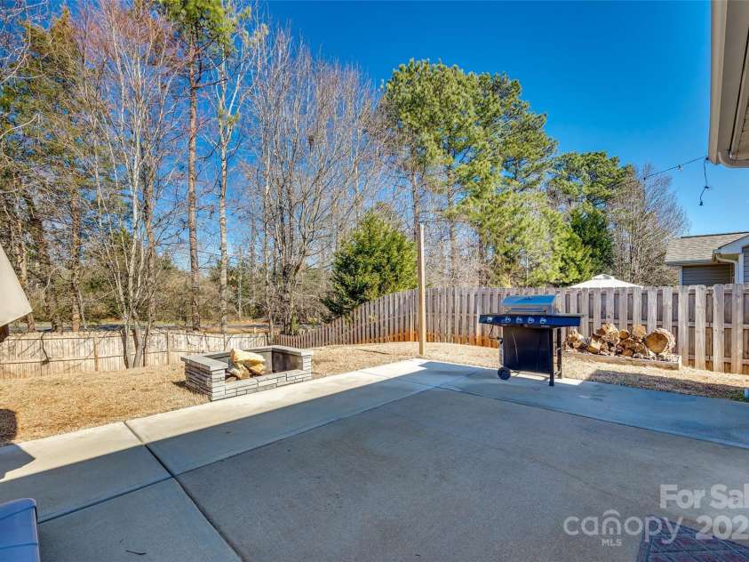 10238 Highland Creek Circle, Indian Land, SC 29707.  MLS# CAR4218572, YatesRealty ID 13514. 