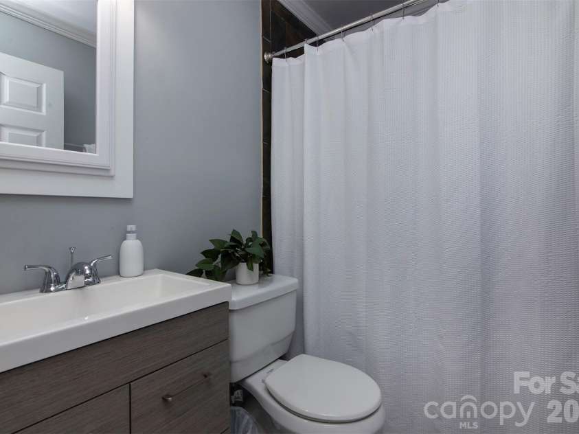 3429 Byrnes Street, Charlotte, NC 28205.  MLS# CAR4366459, YatesRealty ID 13514. 3rd Bathroom