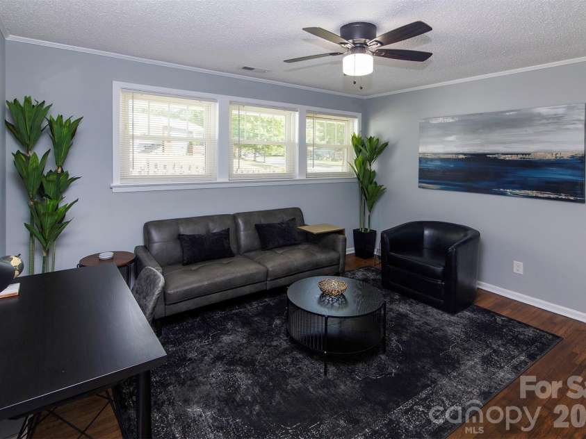 3429 Byrnes Street, Charlotte, NC 28205.  MLS# CAR4366459, YatesRealty ID 13514. Study/Den
