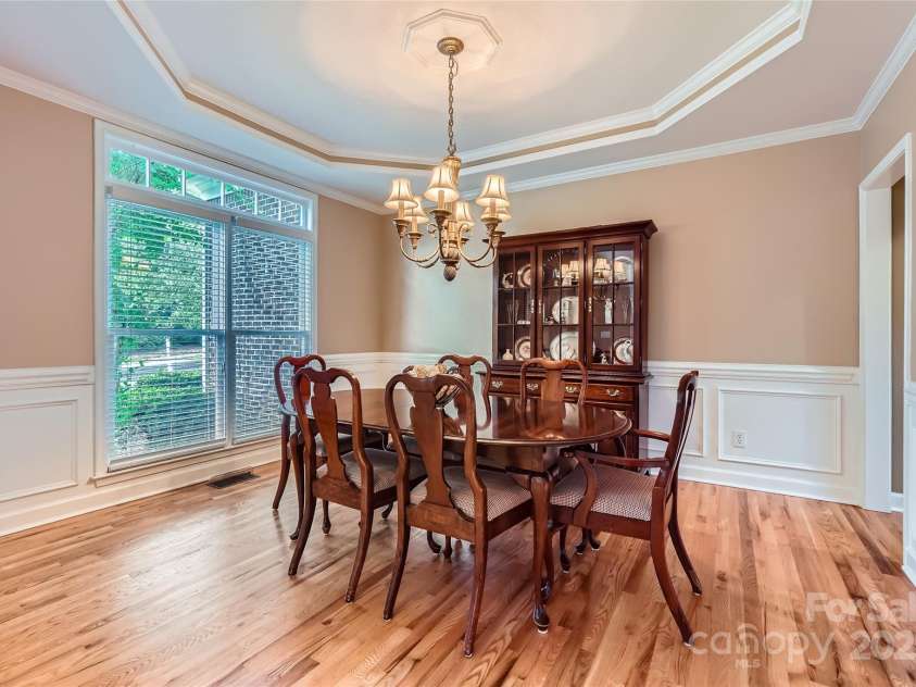 2215 Maycroft Drive, Charlotte, NC 28262.  MLS# CAR4254921, YatesRealty ID 13516. 