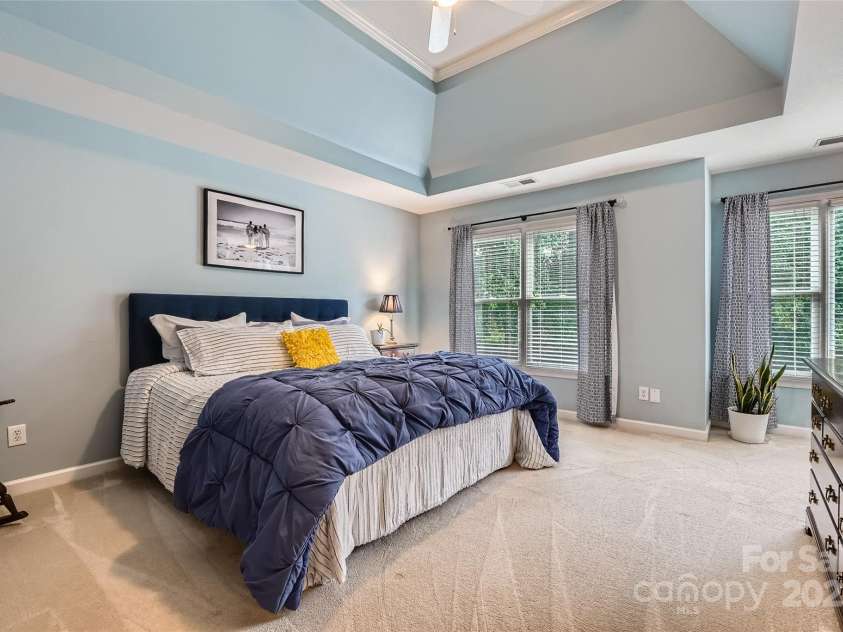 2215 Maycroft Drive, Charlotte, NC 28262.  MLS# CAR4254921, YatesRealty ID 13516. 