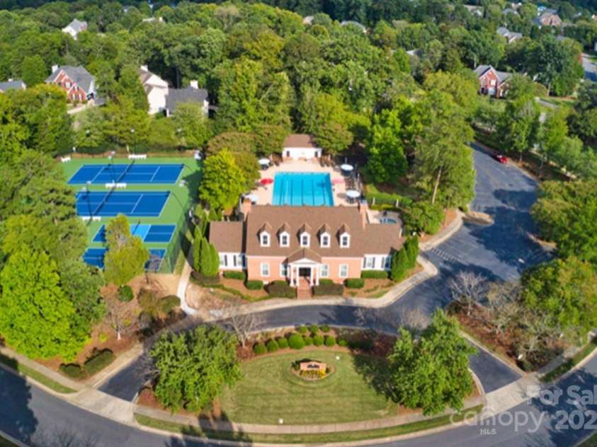 2215 Maycroft Drive, Charlotte, NC 28262.  MLS# CAR4254921, YatesRealty ID 13516. 