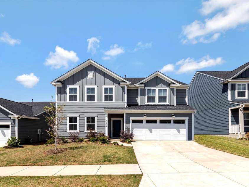 14224 Canemeadow Drive, Charlotte, NC 28278.  MLS# CAR4246314, YatesRealty ID 13517. Well, hello there!