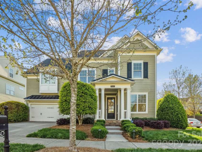 15402 Country Lake Drive, Pineville, NC 28134.  MLS# CAR4242493, YatesRealty ID 13518. 