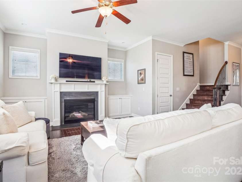 15402 Country Lake Drive, Pineville, NC 28134.  MLS# CAR4242493, YatesRealty ID 13518. 