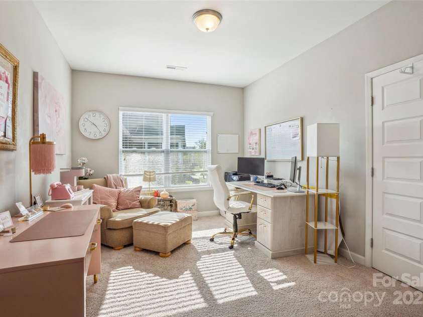 15402 Country Lake Drive, Pineville, NC 28134.  MLS# CAR4242493, YatesRealty ID 13518. 