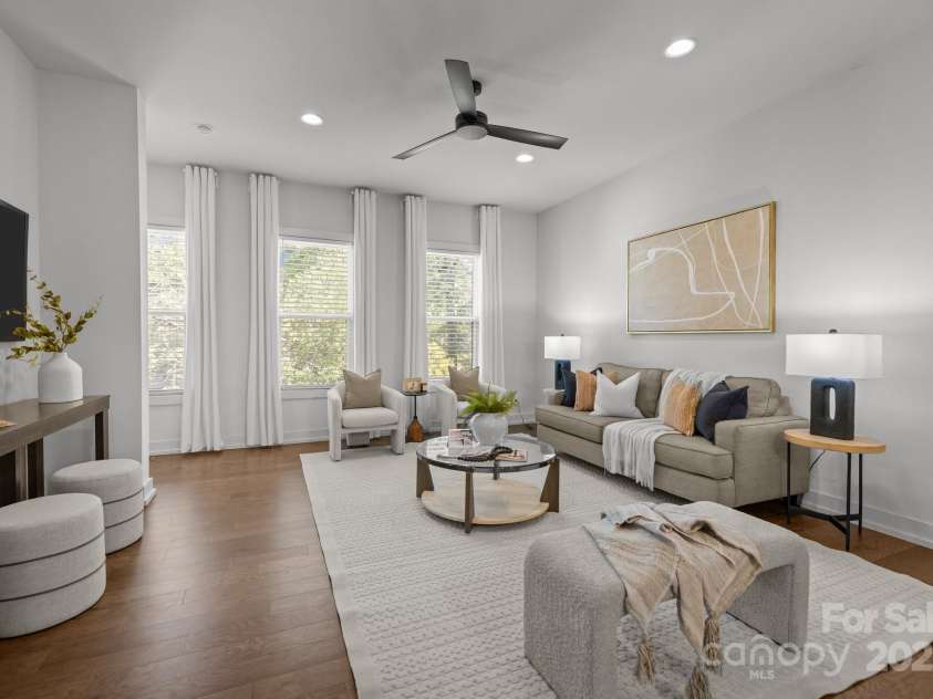 4019 Plaza Row Court, Charlotte, NC 28205.  MLS# CAR4247536, YatesRealty ID 13519. 