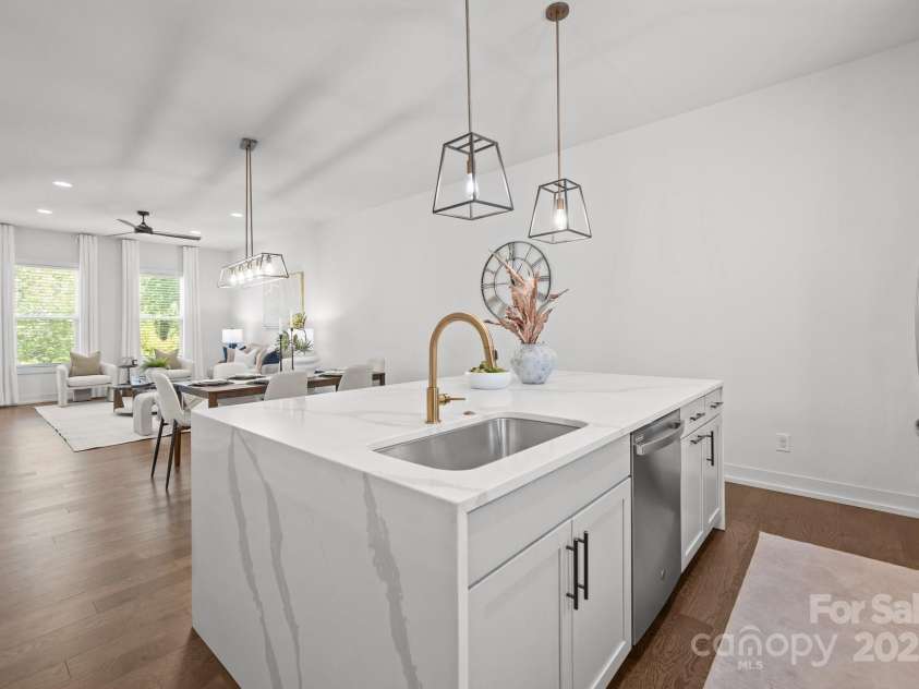 4019 Plaza Row Court, Charlotte, NC 28205.  MLS# CAR4247536, YatesRealty ID 13519. 