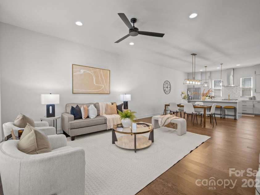 4019 Plaza Row Court, Charlotte, NC 28205.  MLS# CAR4247536, YatesRealty ID 13519. 