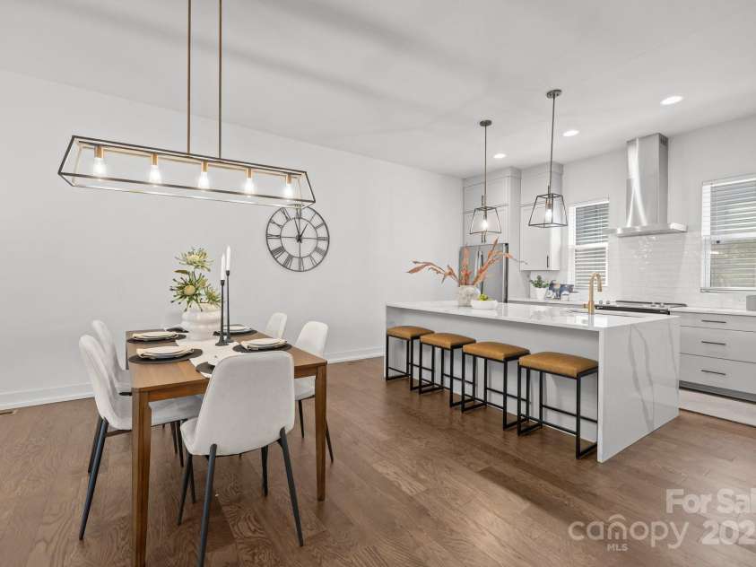 4019 Plaza Row Court, Charlotte, NC 28205.  MLS# CAR4247536, YatesRealty ID 13519. 