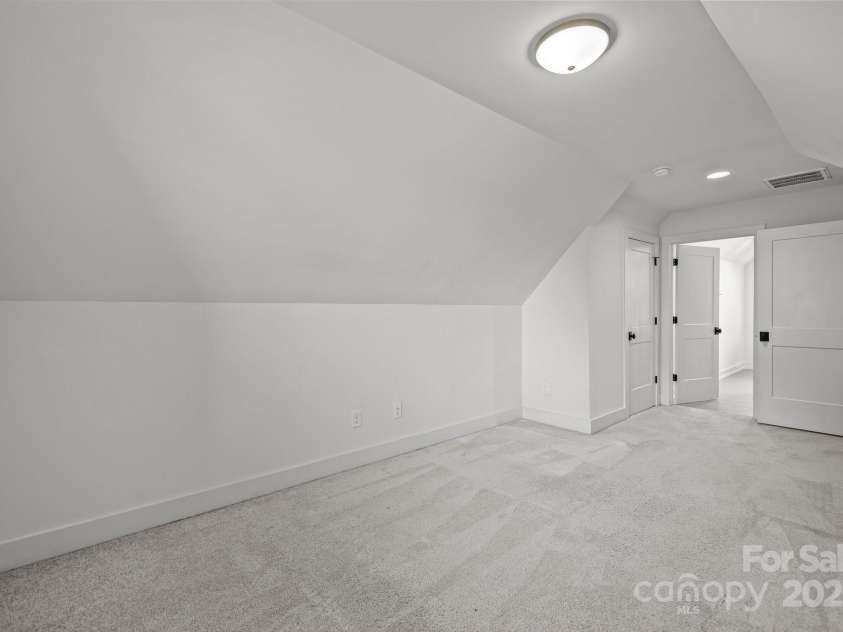 4019 Plaza Row Court, Charlotte, NC 28205.  MLS# CAR4247536, YatesRealty ID 13519. 
