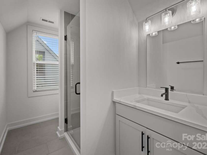 4019 Plaza Row Court, Charlotte, NC 28205.  MLS# CAR4247536, YatesRealty ID 13519. 