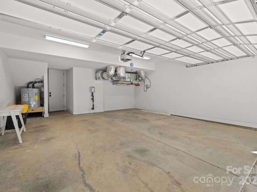 4019 Plaza Row Court, Charlotte, NC 28205.  MLS# CAR4247536, YatesRealty ID 13519. 