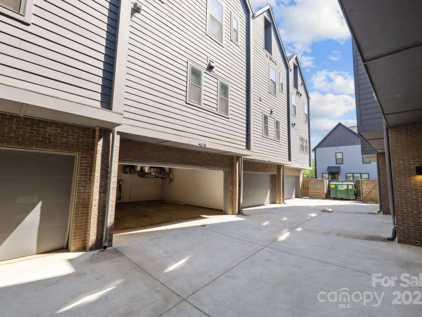 4019 Plaza Row Court, Charlotte, NC 28205.  MLS# CAR4247536, YatesRealty ID 13519. 