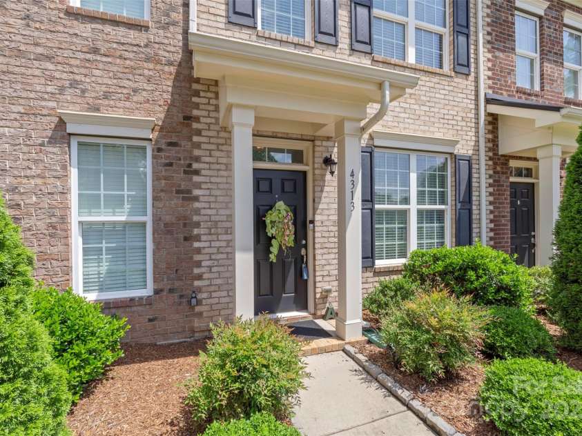 4313 Courtly Lane, Belmont, NC 28012.  MLS# CAR4256513, YatesRealty ID 13520. 