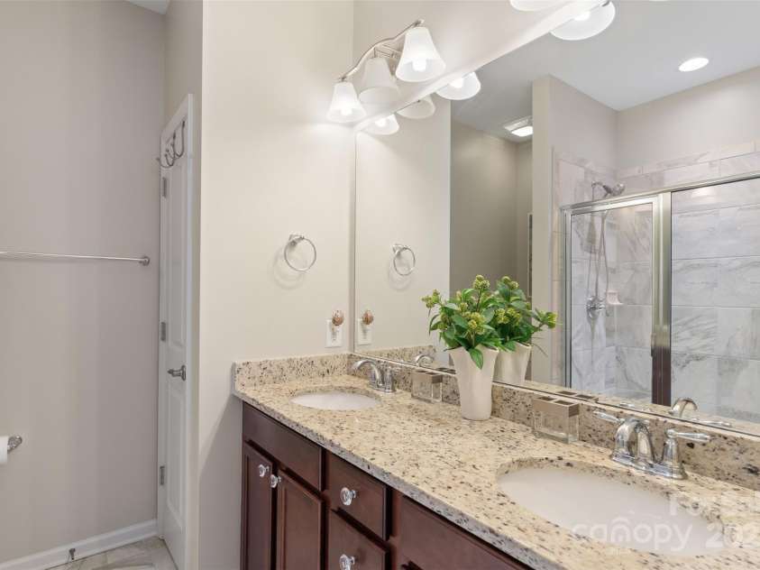 4313 Courtly Lane, Belmont, NC 28012.  MLS# CAR4256513, YatesRealty ID 13520. 