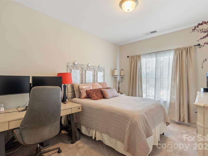 4313 Courtly Lane, Belmont, NC 28012.  MLS# CAR4256513, YatesRealty ID 13520. 