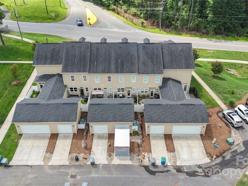 4313 Courtly Lane, Belmont, NC 28012.  MLS# CAR4256513, YatesRealty ID 13520. 