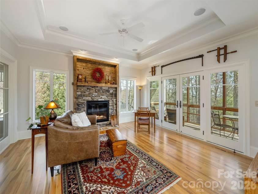 72 Dusky Court, Hendersonville, NC 28739.  MLS# CAR4372046, YatesRealty ID 13520. 