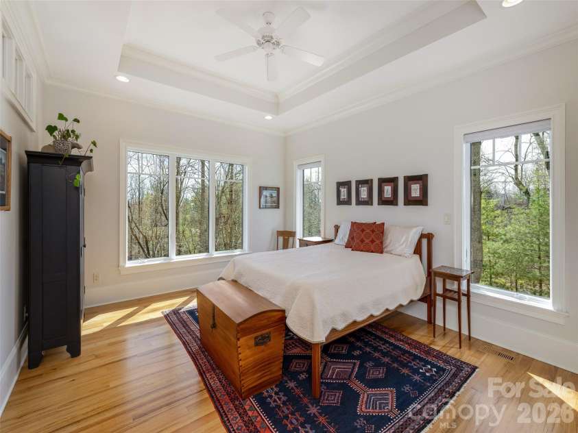 72 Dusky Court, Hendersonville, NC 28739.  MLS# CAR4372046, YatesRealty ID 13520. 