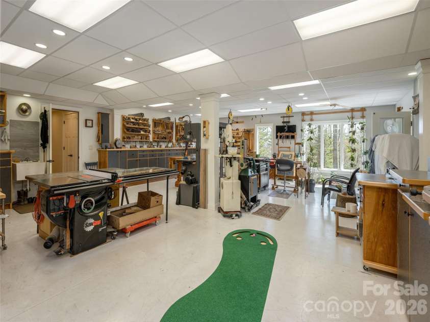 72 Dusky Court, Hendersonville, NC 28739.  MLS# CAR4372046, YatesRealty ID 13520. 