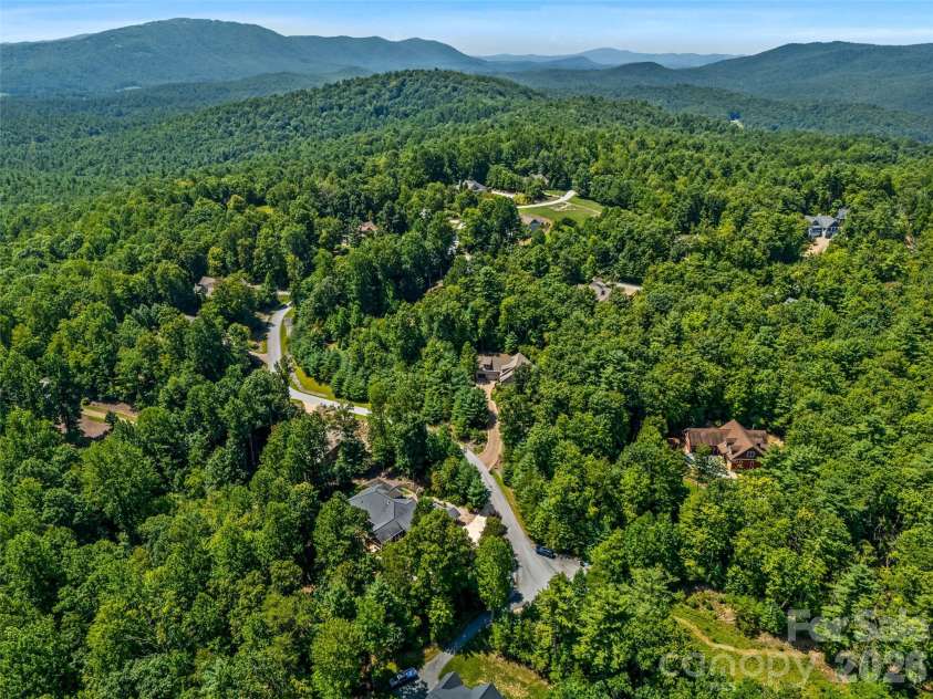 72 Dusky Court, Hendersonville, NC 28739.  MLS# CAR4372046, YatesRealty ID 13520. 