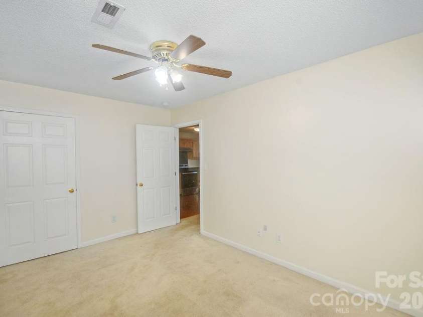 459 Summit Street, Rock Hill, SC 29730.  MLS# CAR4365487, YatesRealty ID 13521. 