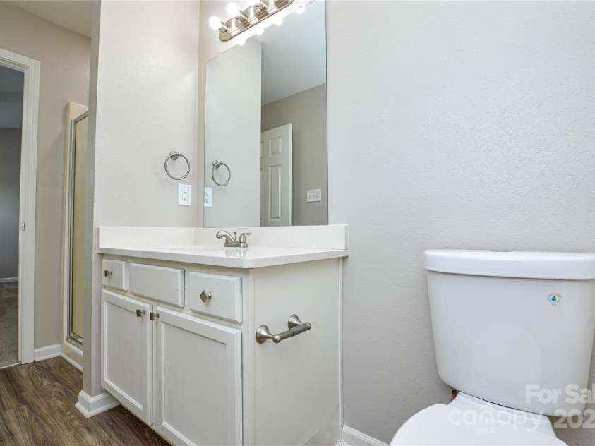 7711 Brisbane Court, Charlotte, NC 28215.  MLS# CAR4257259, YatesRealty ID 13522. 