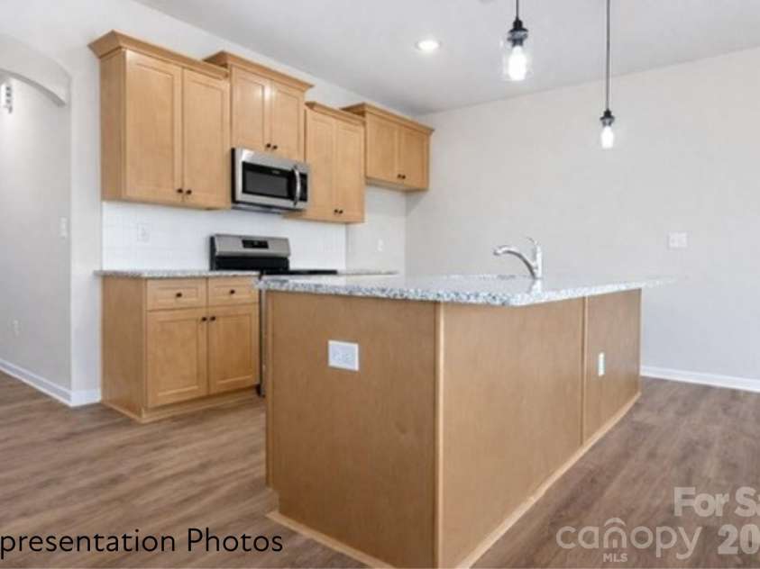 5925 Wallace Avenue, Charlotte, NC 28227.  MLS# CAR4372085, YatesRealty ID 13523. 