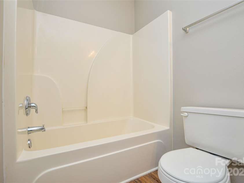 7311 Fig Lane, Charlotte, NC 28215.  MLS# CAR4257261, YatesRealty ID 13523. 