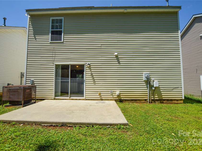 7311 Fig Lane, Charlotte, NC 28215.  MLS# CAR4257261, YatesRealty ID 13523. 