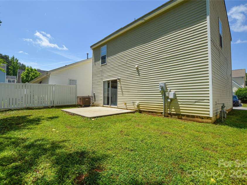 7311 Fig Lane, Charlotte, NC 28215.  MLS# CAR4257261, YatesRealty ID 13523. 