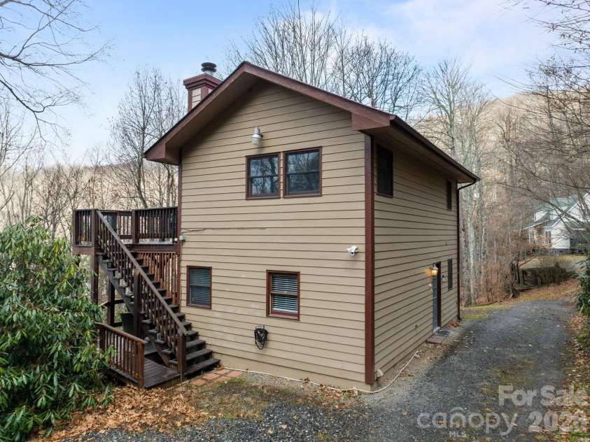 959 Plott Balsam Road, Maggie Valley, NC 28751.  MLS# CAR4372088, YatesRealty ID 13524. 