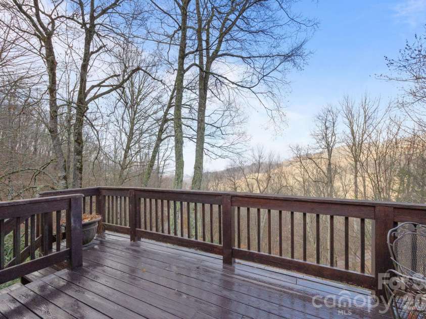 959 Plott Balsam Road, Maggie Valley, NC 28751.  MLS# CAR4372088, YatesRealty ID 13524. 