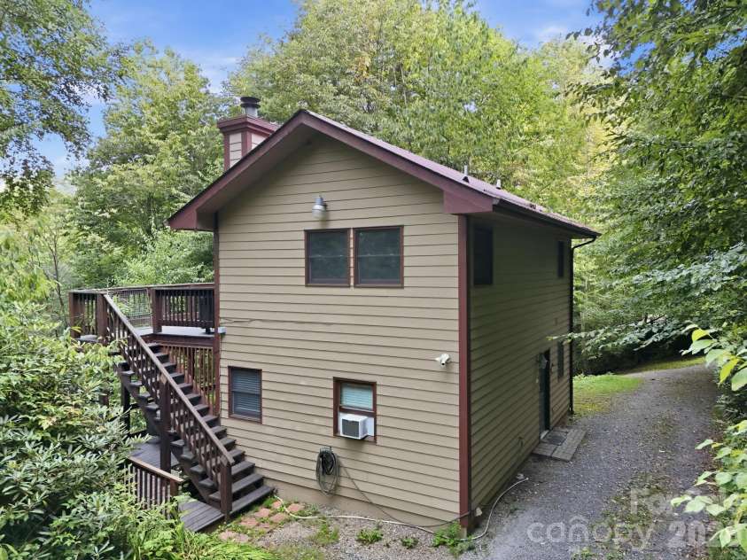 959 Plott Balsam Road, Maggie Valley, NC 28751.  MLS# CAR4372088, YatesRealty ID 13524. 