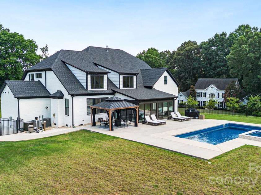 2854 Harlinsdale Drive, Rock Hill, SC 29732.  MLS# CAR4254467, YatesRealty ID 13525. 