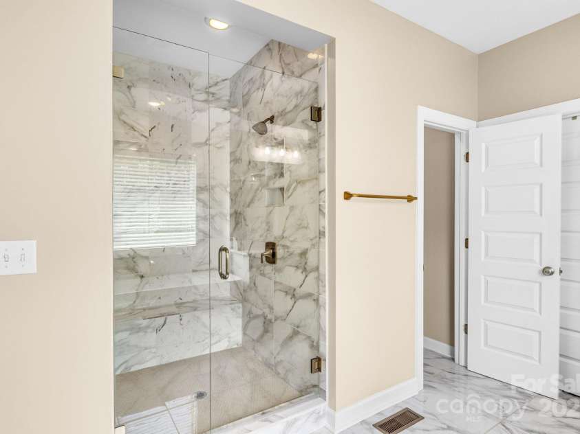 2854 Harlinsdale Drive, Rock Hill, SC 29732.  MLS# CAR4254467, YatesRealty ID 13525. 