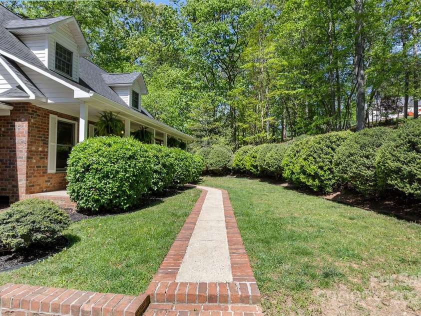 133 Bennett Road, Candler, NC 28715.  MLS# CAR4259919, YatesRealty ID 13529. 