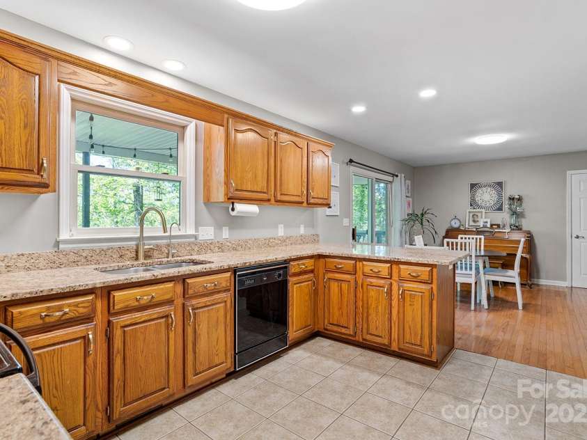 133 Bennett Road, Candler, NC 28715.  MLS# CAR4259919, YatesRealty ID 13529. 